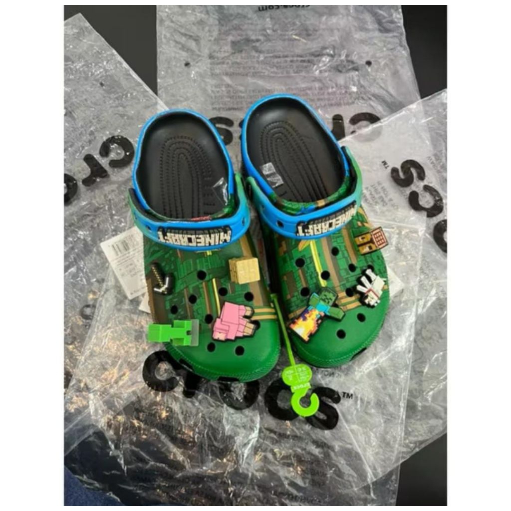 Crocs Minecraft Dewasa / Sandal Crocs MineCraft Clog colab Dewasa / Crocs Classic Minecraft colab de