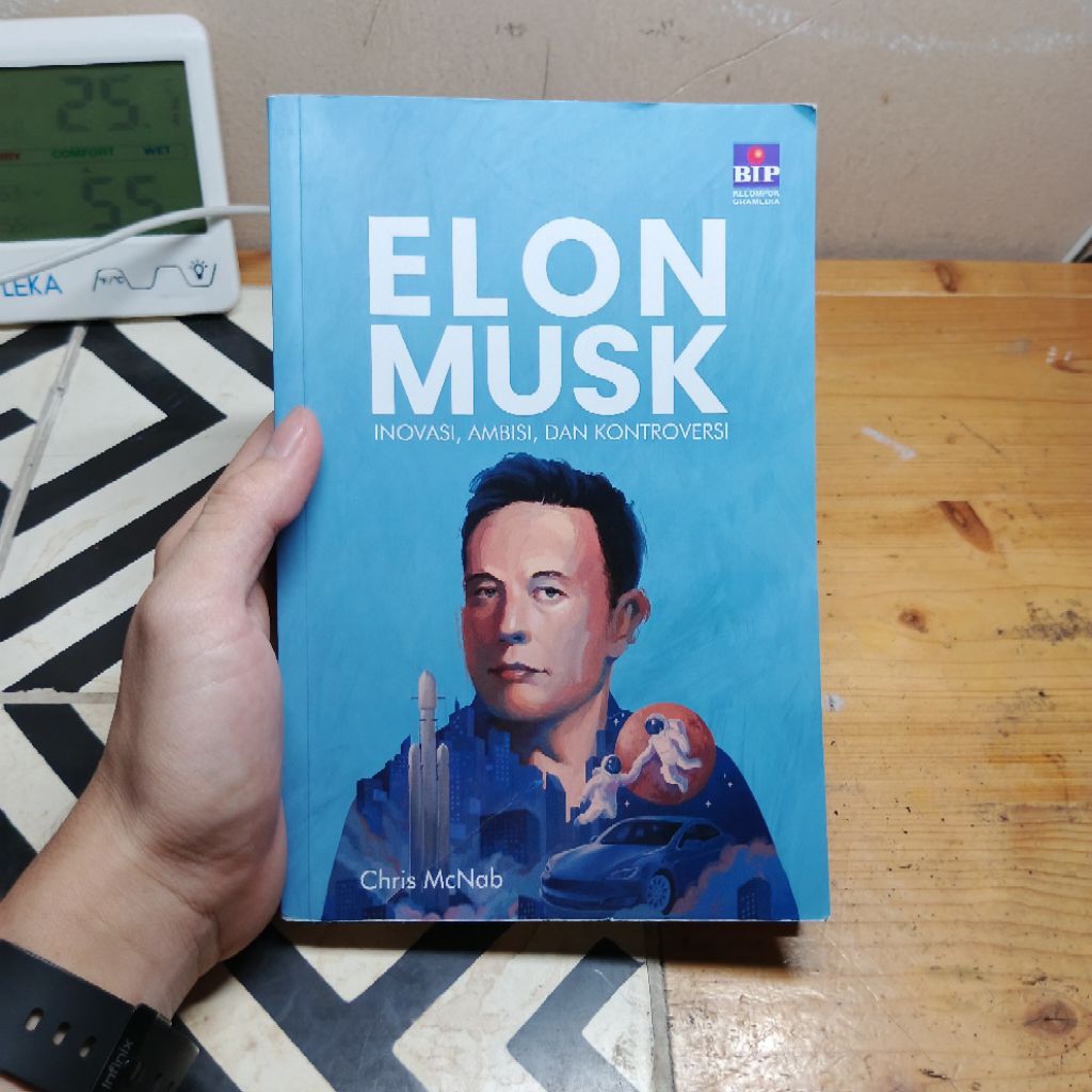 Buku Biografi Elon Musk
