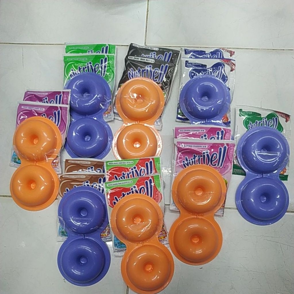

Promo Nutrijell Jelly Powder 30gr beli 2 gratis cetakan donat