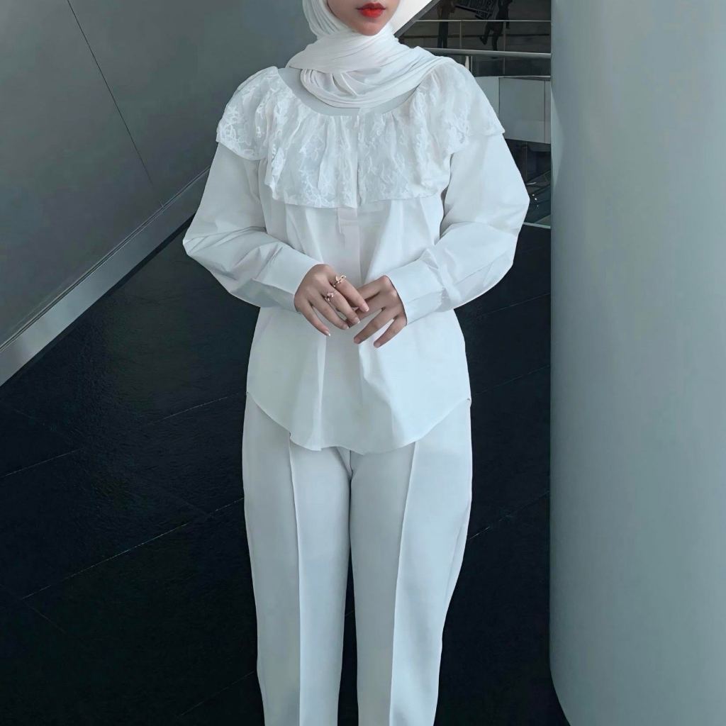 CLEARANCE SALE Blouse Kemeja Putih Wanita Katun Renda Korea Style