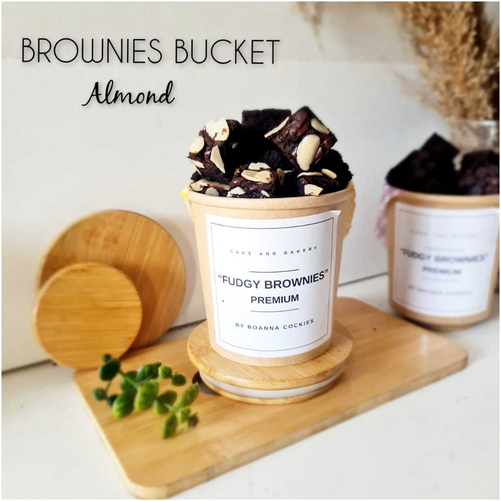 

BOEANA - Brownies Bucket (ALMOND) - Uk 12 Oz & 16 Oz - Brownies panggang - Pasti NYoklat Banget - Brownies Premium Bandung