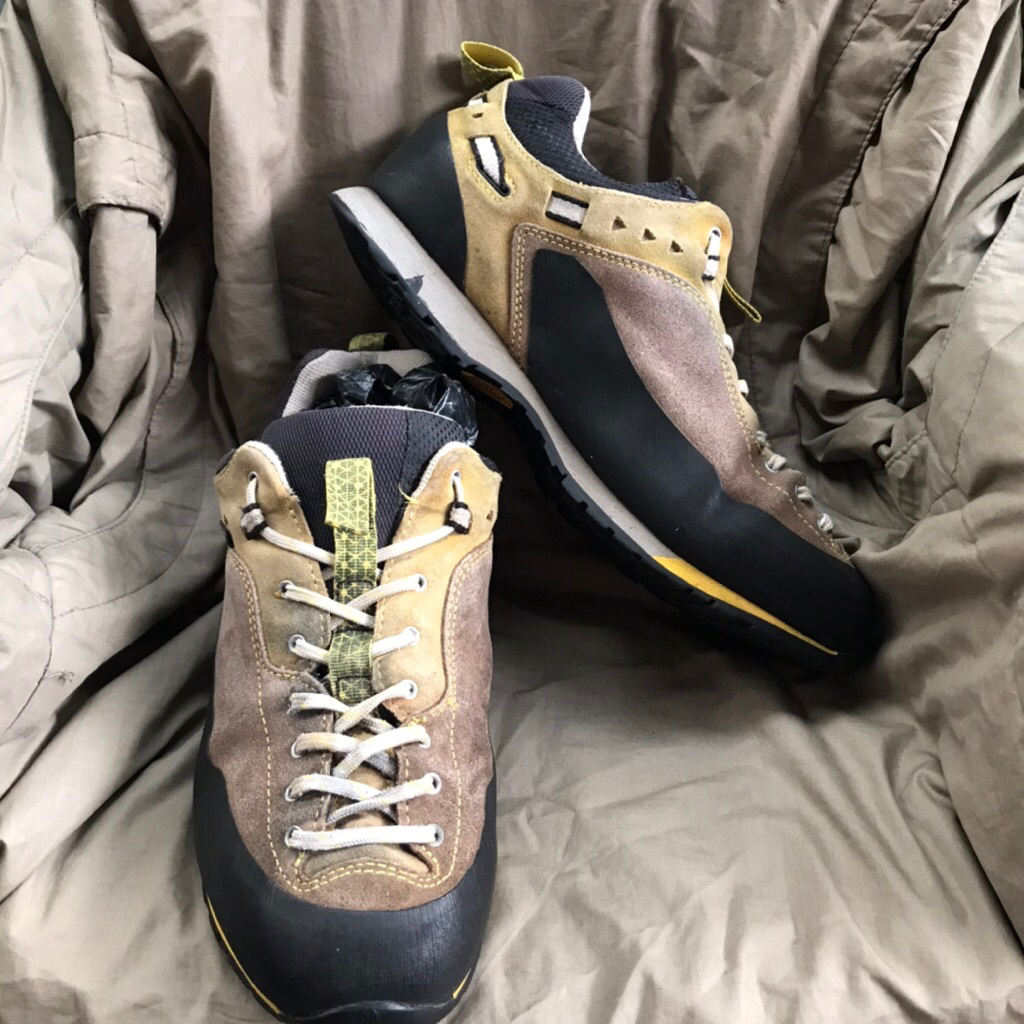 sepatu garmont second