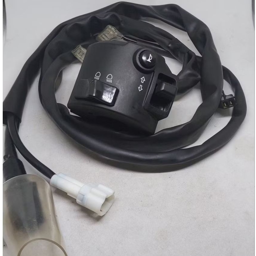 HOLDER SAKLAR KIRI YAMAHA R25 ORIGINAL