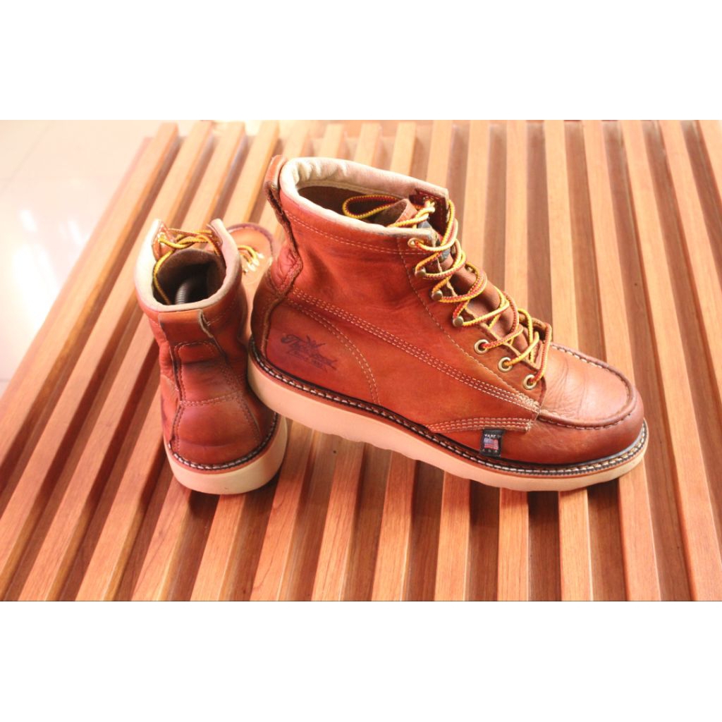 Sepatu boot mewah kelas berat " Thorogood madein USA" Upper kulit asli tebal , outsole kokoh berat  