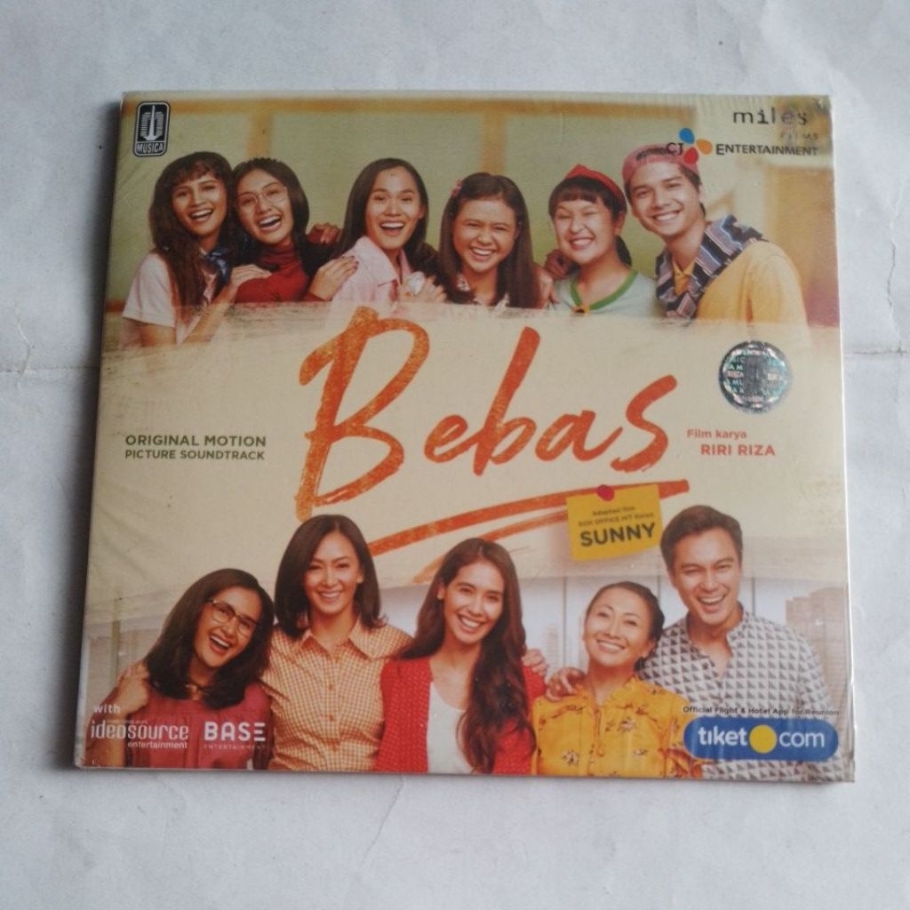 kaset cd audio lagu iwa k,maizura,chrisye, Kahitna, vina panduwinata, dewa 19,singiku (baru)