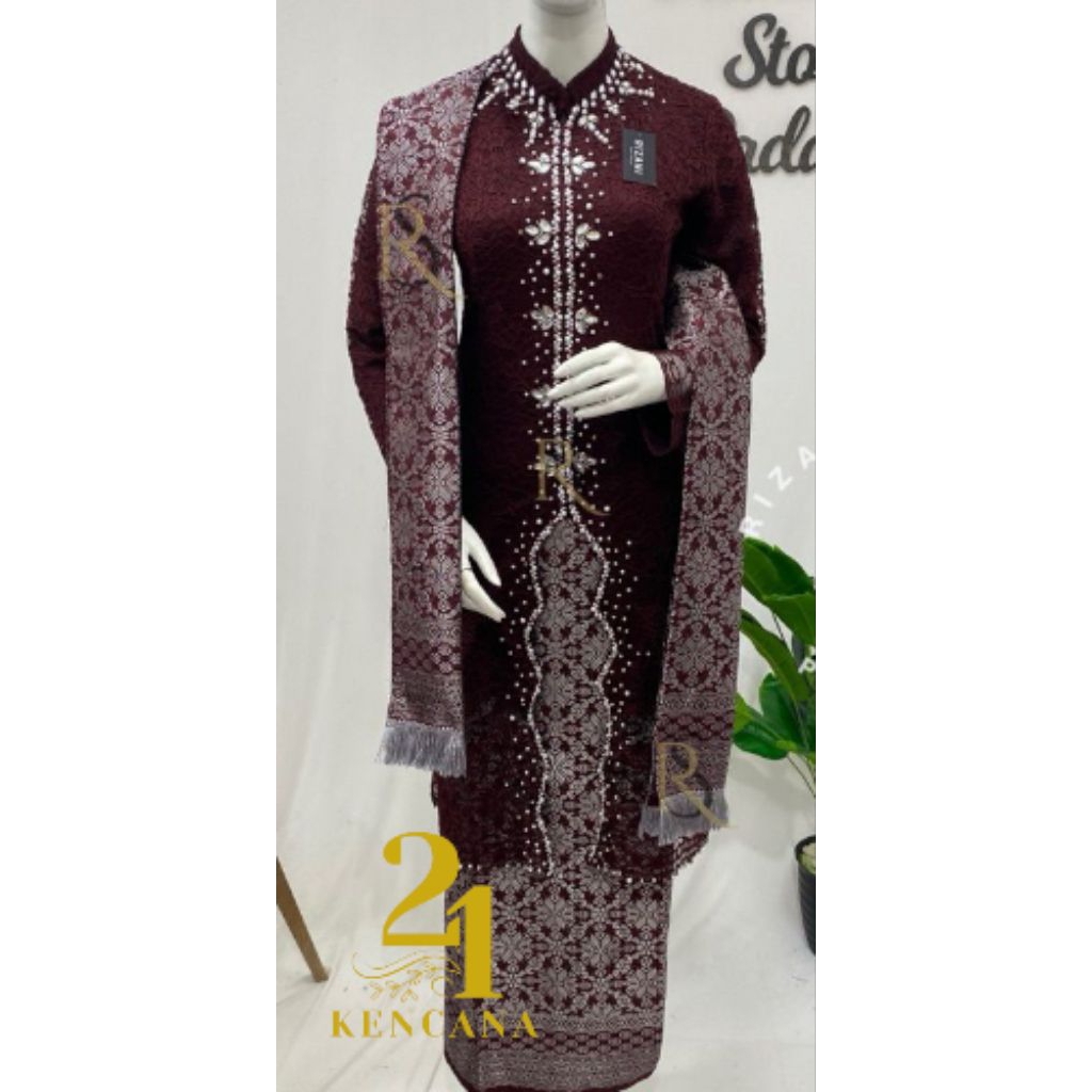 Celine Kencana/Set Kebaya Inang Burgundy Payet Mutiara Diamond/Kebaya Tunik/Dress Kebaya/21Kencana