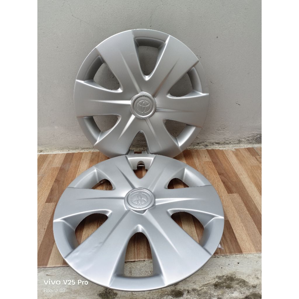Tutup veleg cover wheel dop Mobil Toyota Kijang Inova ring 14 original