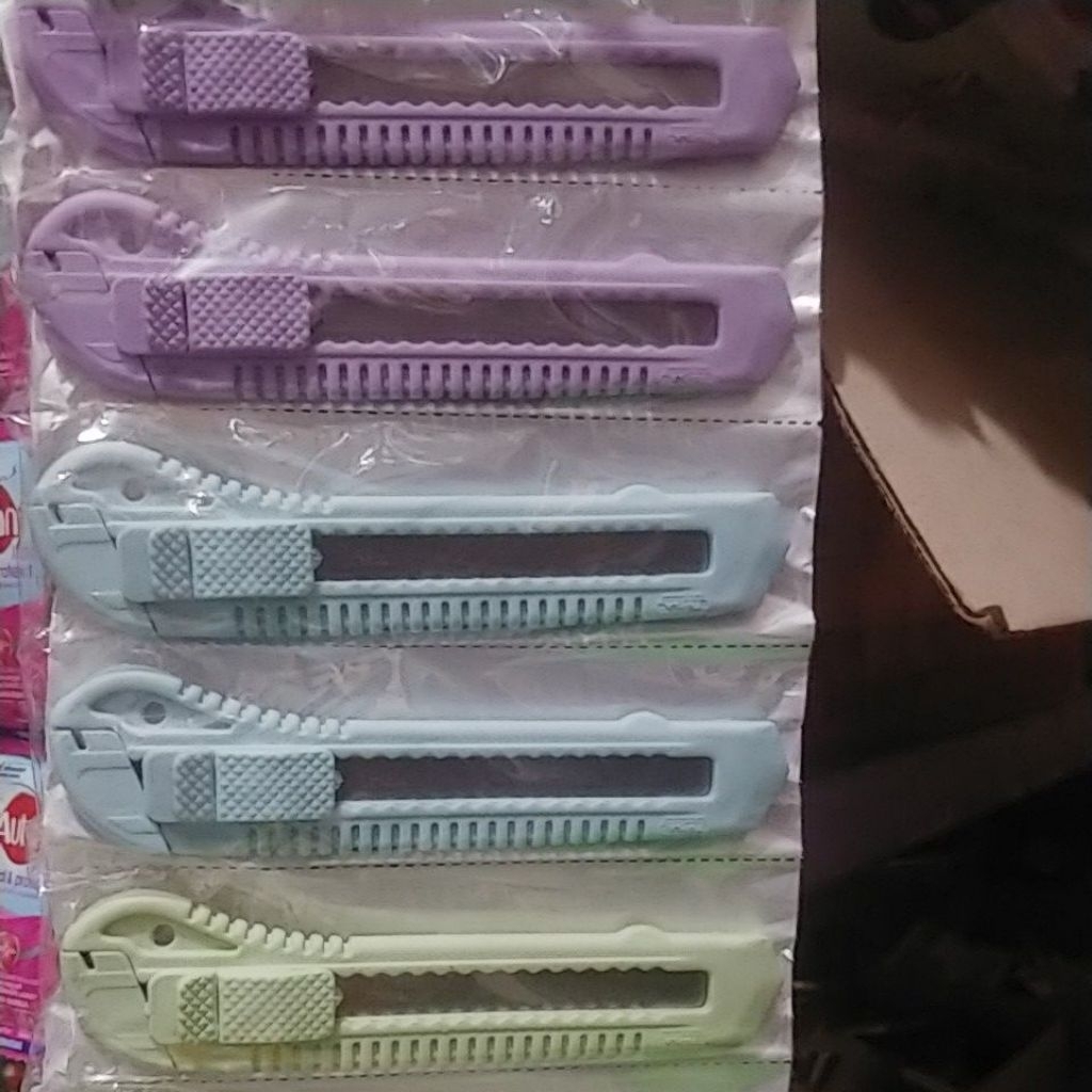 

CUTTER BESAR 1 PCS MERK TOPLA