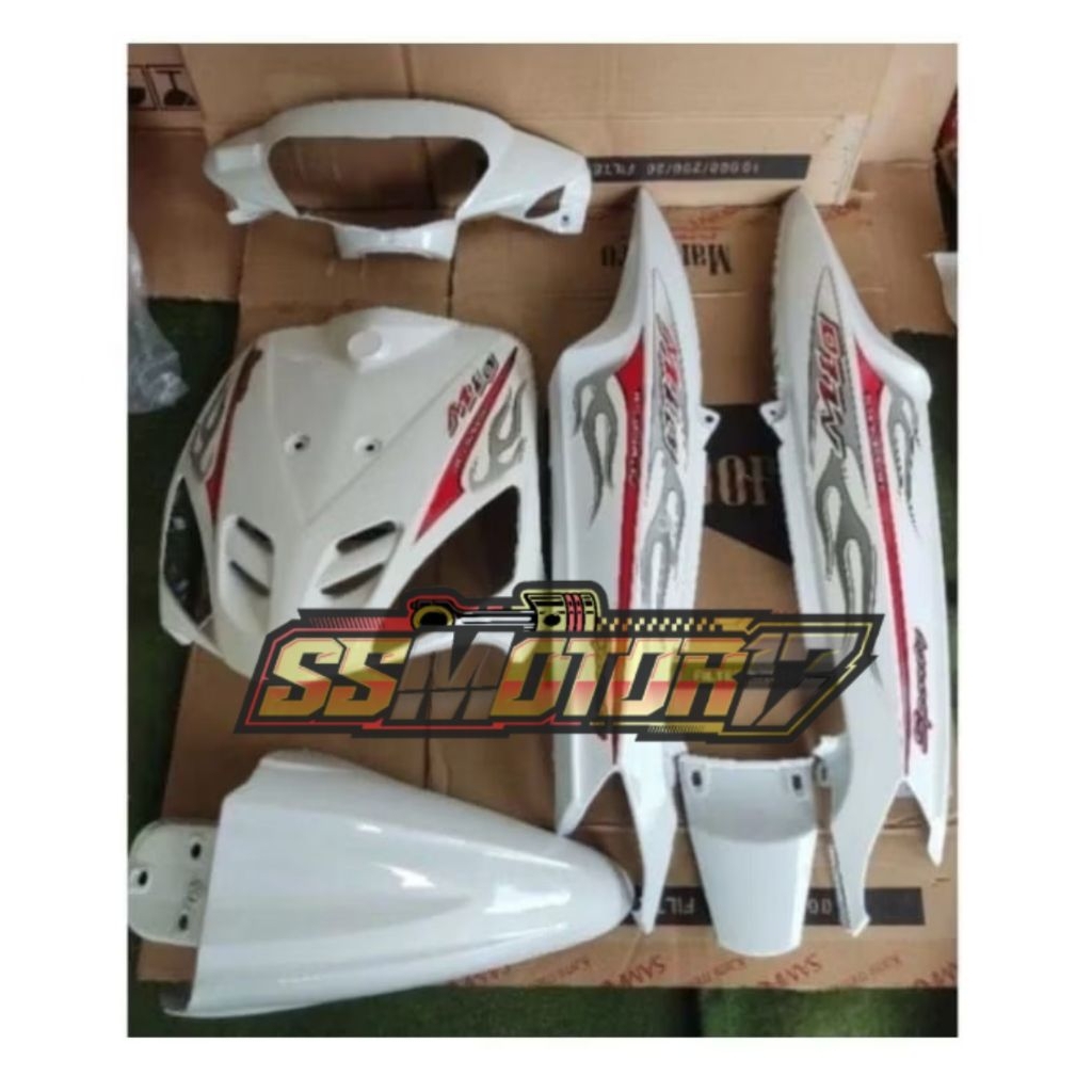COVER BODY FULL HALUS MIO SPORTY OLD WARNA PUTIH+STIKER