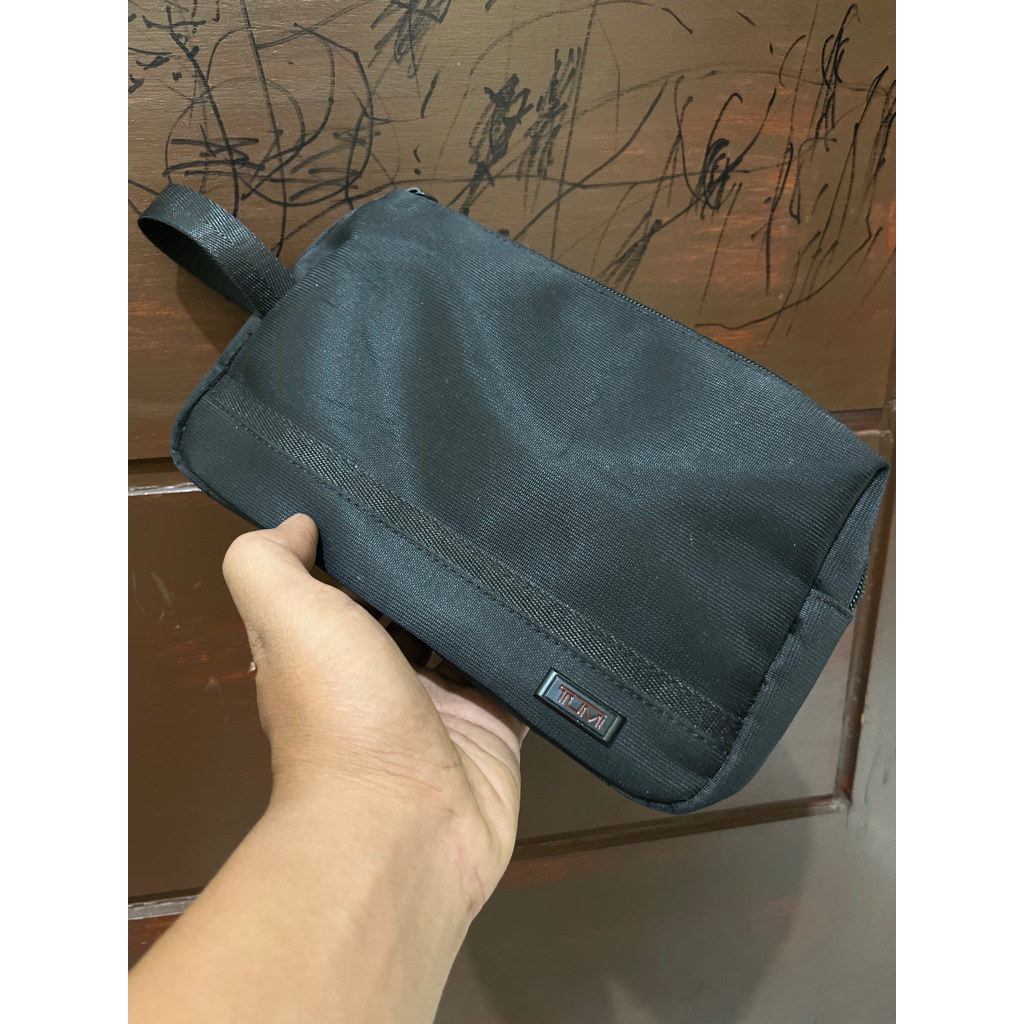 Tas Pouch bag pria kanvas tumtumm tas tangan pria mewah dan simple