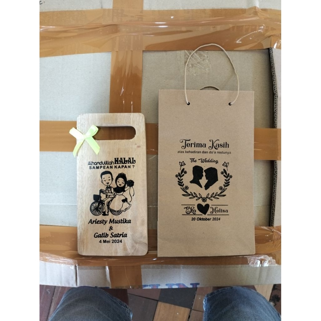 

Souvenir tas lubang paperbag