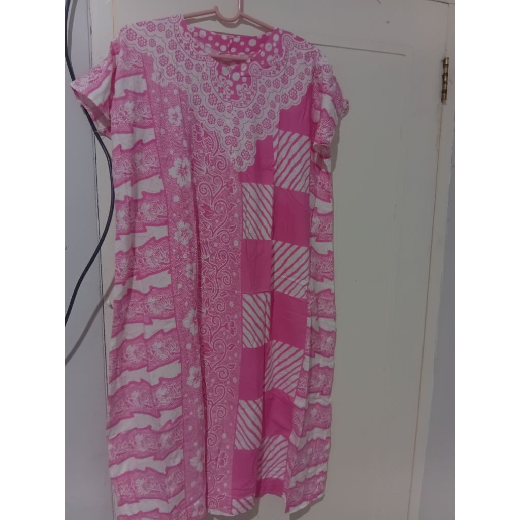 DASTER LOWO JUMBO PINK LD 140 P 110 BARU