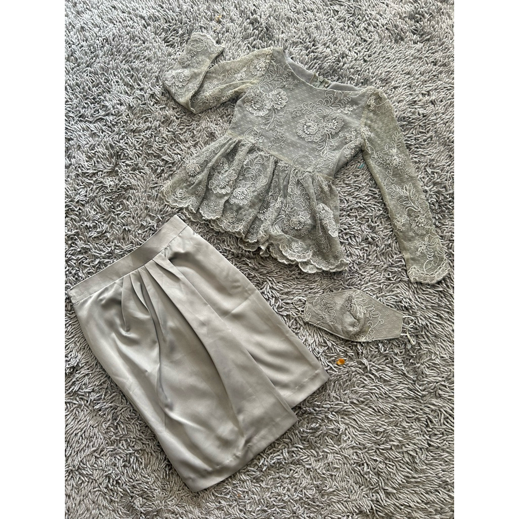 Preloved Setelan kebaya anak  premium | kebaya modern anak | set kebaya anak perempuan