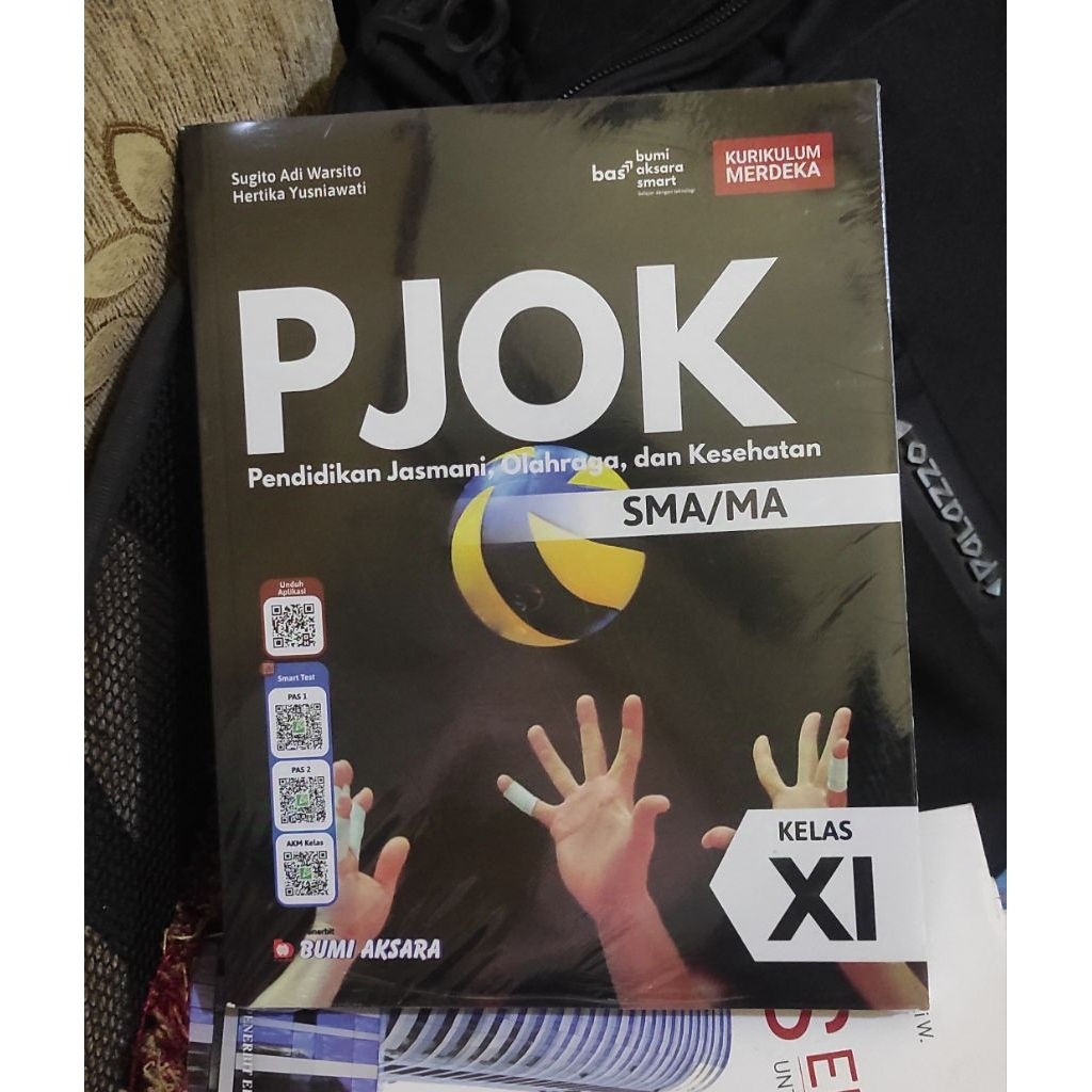 Buku Pelajaran Bumi Aksara PJOK Kelas 11