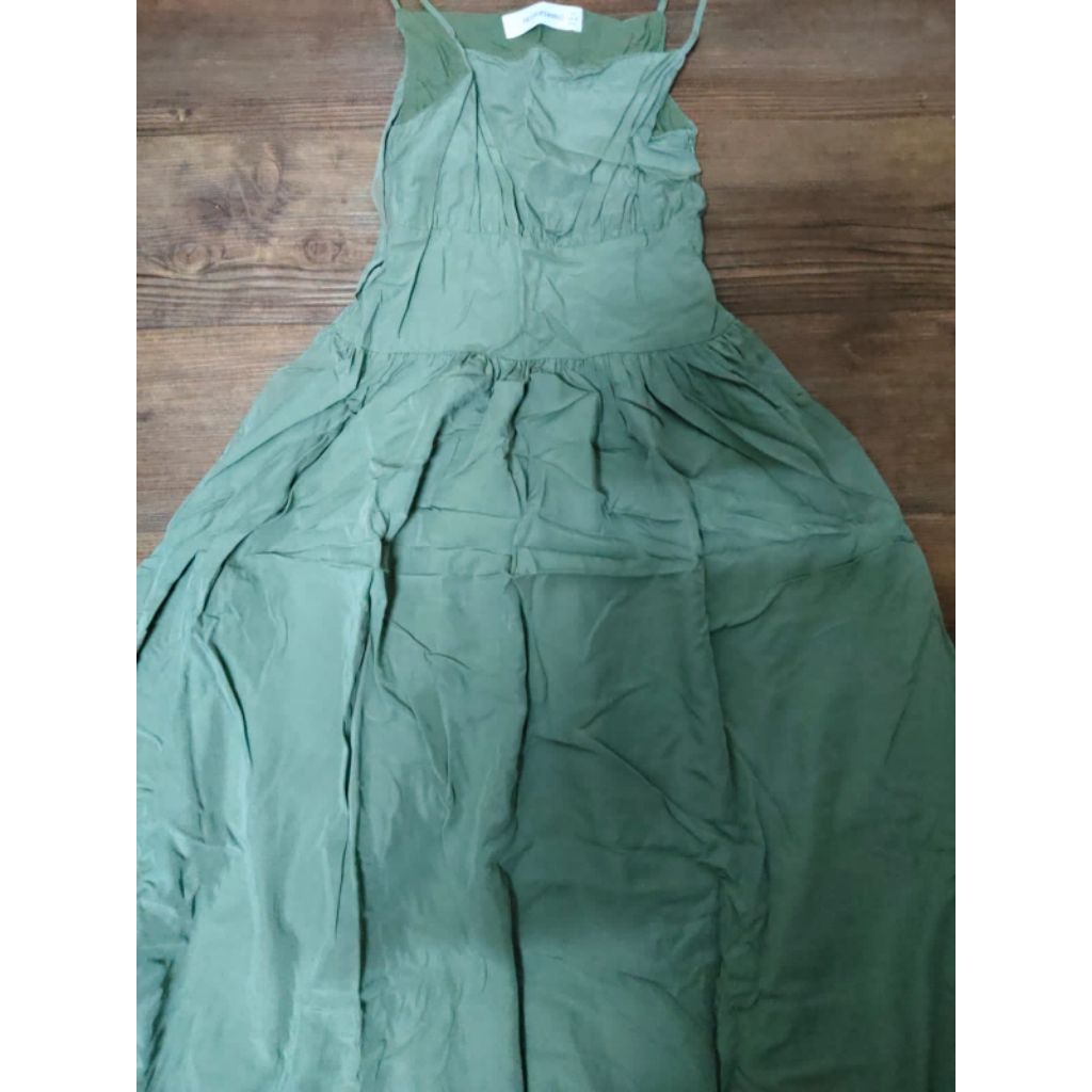 Dress Gaun Wanita Hijau Sage The Editor's Market