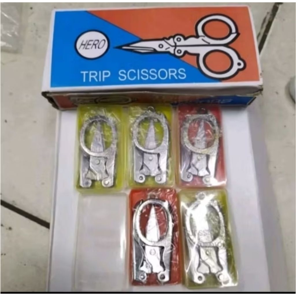 

(ISI 12 BOX) GUNTING LIPAT ISI 12 PCS PER BOX