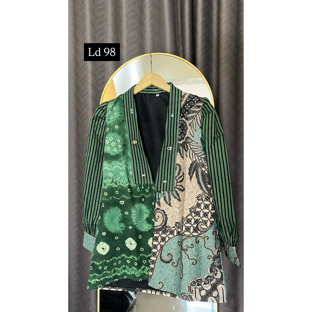 Blazer Jumputan Kombinasi Batik dan Lurik