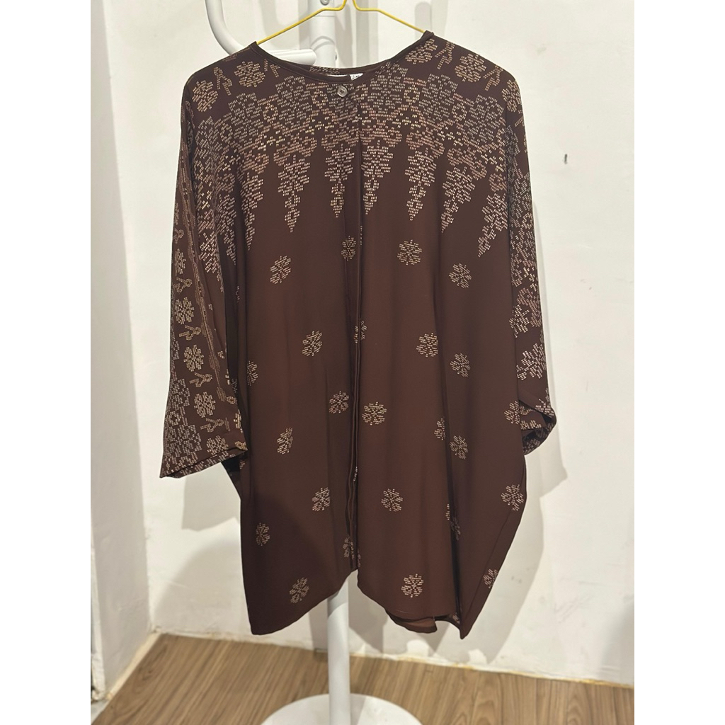 Preloved Blouse Ria Miranda