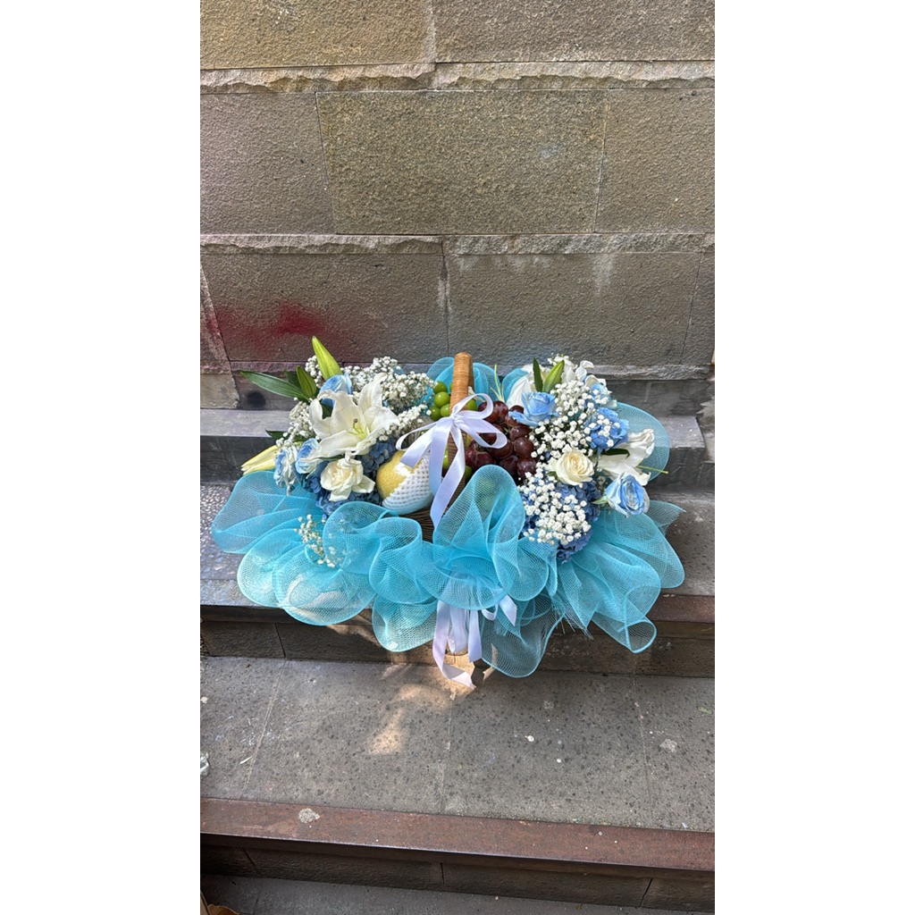 

hampers buah dan bunga segar untuk lamaran kekasih sahabats fresh fruit and flowers siap kirim bunga buah hampers segar siap pakai dan kirim segera lebaran cny imlek natal christmas