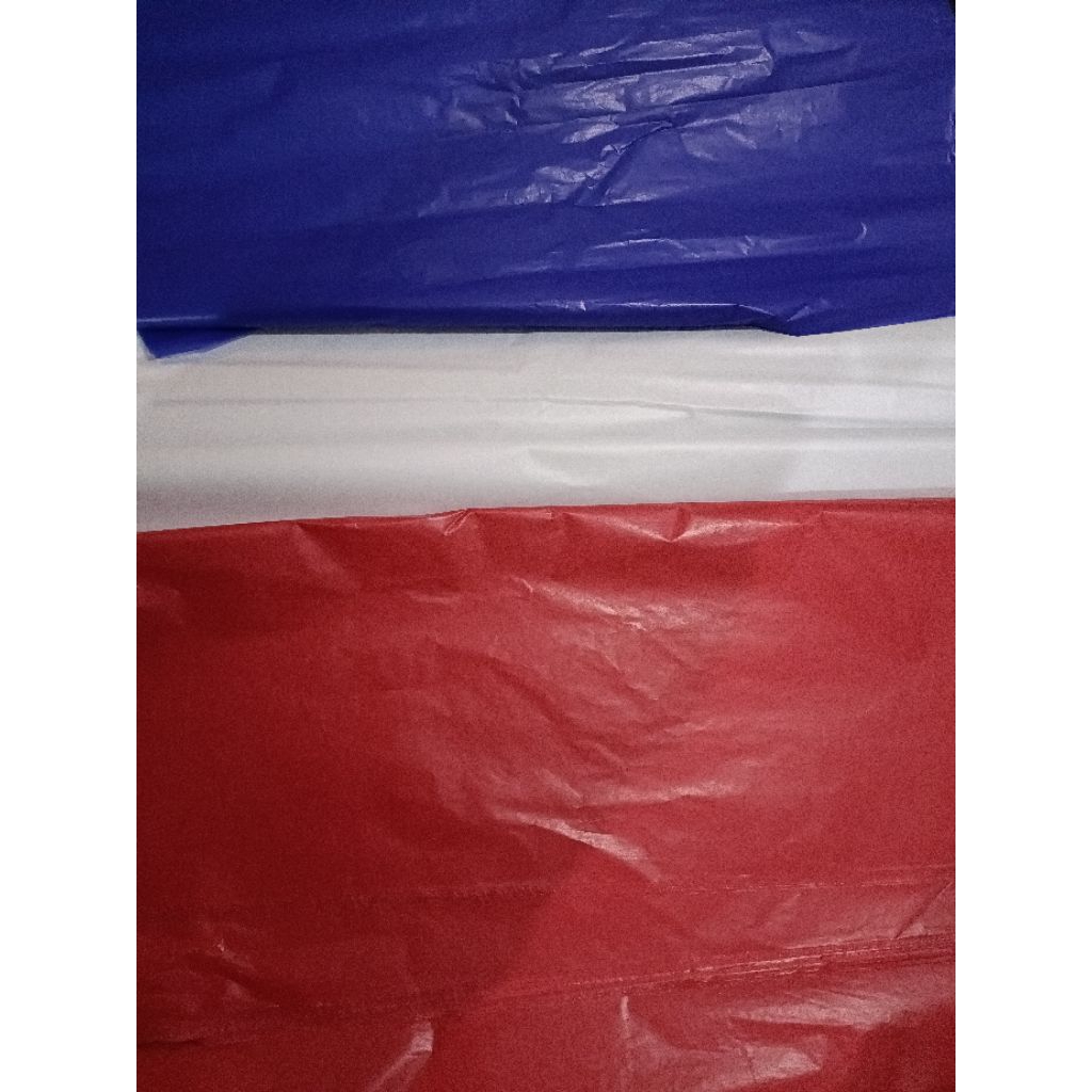 kertas  kertas layangan ( minim blnj  tiga lbr)