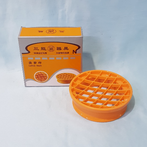 

San Neng SN4181 Lattice Mark/ polo Bun Cutter