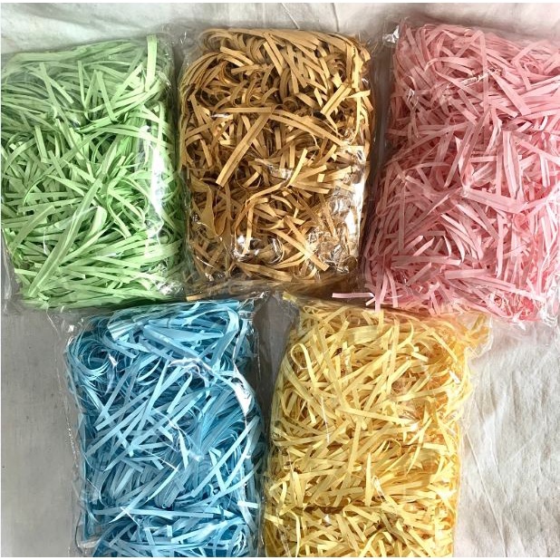 

KERTAS CACAH KERTAS SERUT KERTAS SHREDDED PAPER KERTAS POTONG PACKING HAMPERS