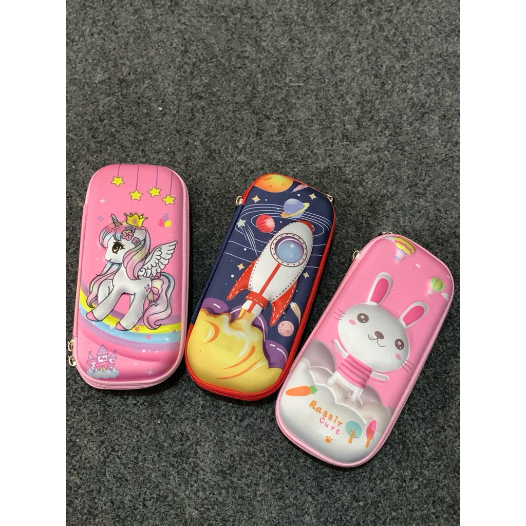 

Tempat Pensil Lucu Aesthetic – Pencil Case Sekolah / Kuliah / Kerja | Motif Kekinian