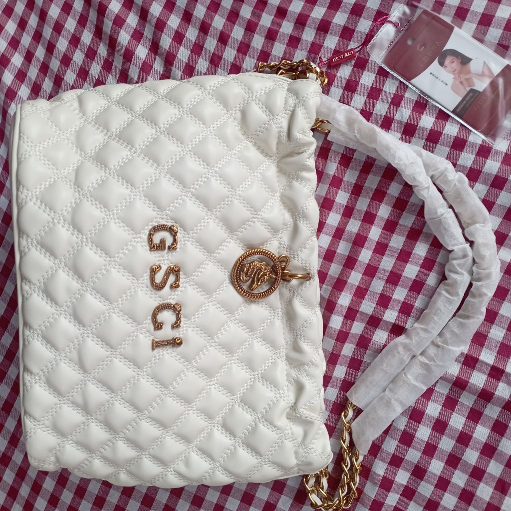 new baru tas gusachi putih ivory gusachi bag serut scrunched authentic