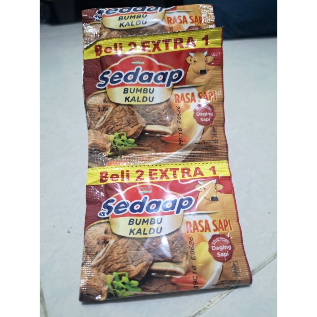 

Sedaap bumbu kaldu rasa sapi daging sapi 1renteng isi 15