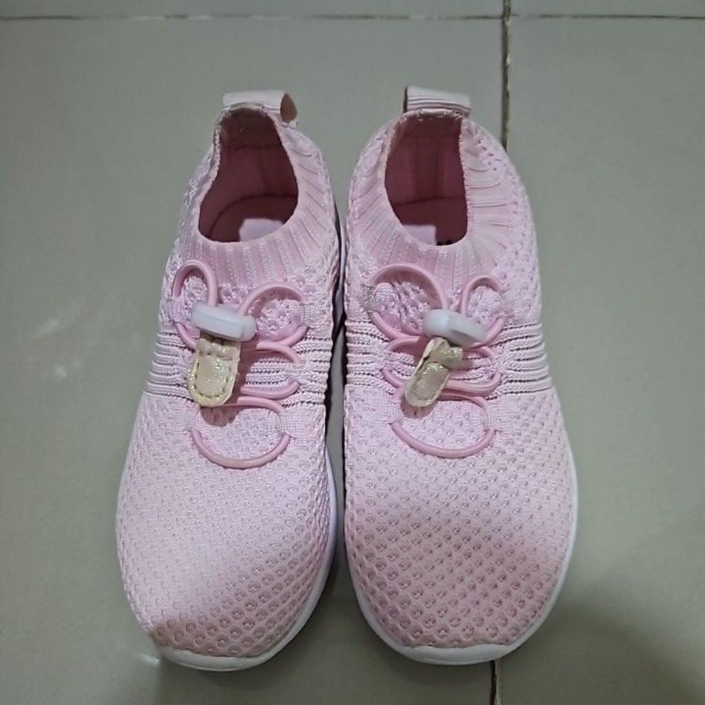 sepatu H&M anak perempuan pink