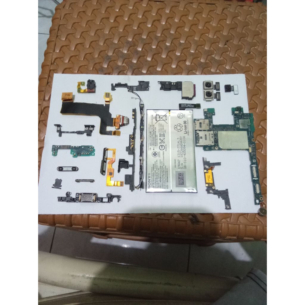 part sony xperia 8 original