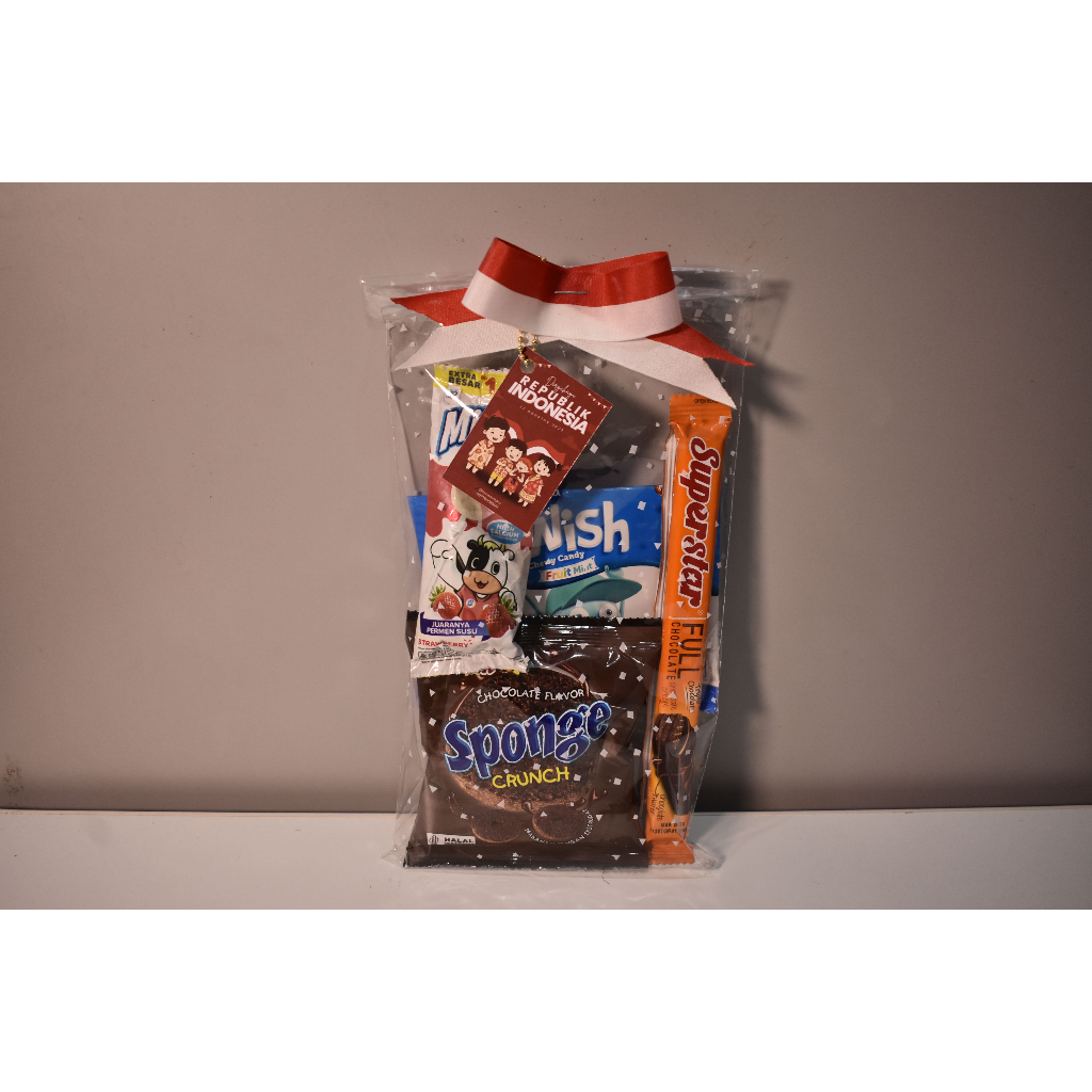 

Hampers Snack Anak Mini / Kado Parcel Camilan / Paket Jajanan Murah Meriah Ulang Tahun / 17an