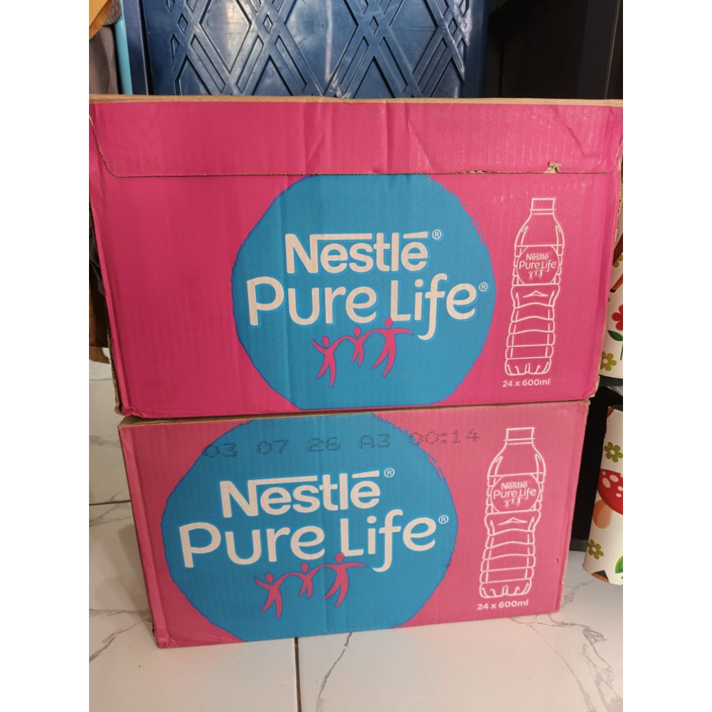 

Nestle pure life air mineral 600 ml kemasan 1 dus isi 24 pcs