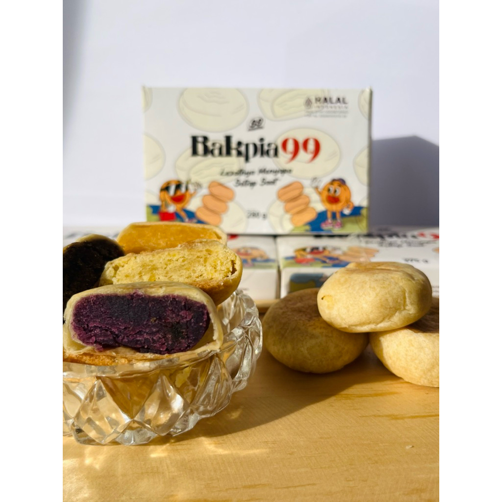 

Bakpia Aneka Rasa by Bakpia 99 – Paket Varian Coklat, Keju, Ubi Ungu, Kacang Hijau, Mix