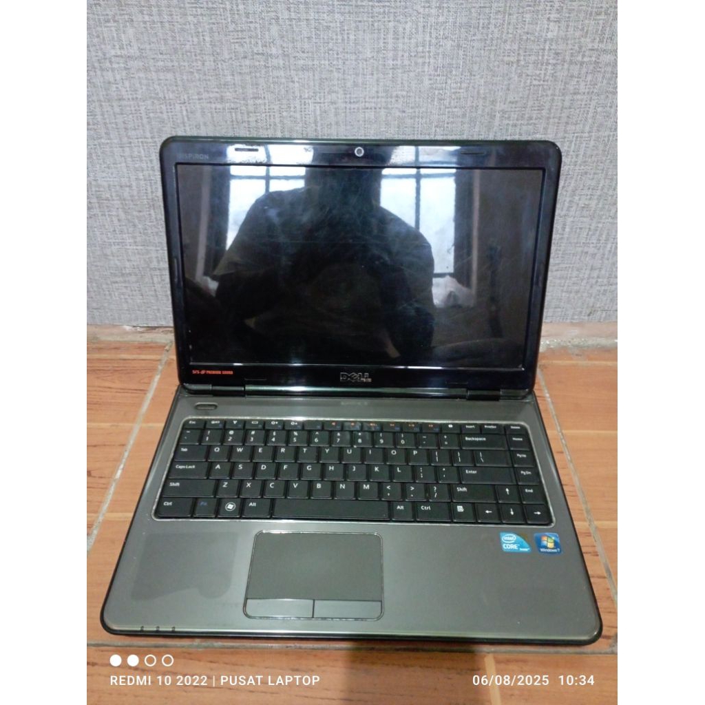 Laptop Dell Inspiron N4010 Core i3 DDR3 Lcd14in Mesin Mati gambling unit mulus gak ada batrei dan Ca
