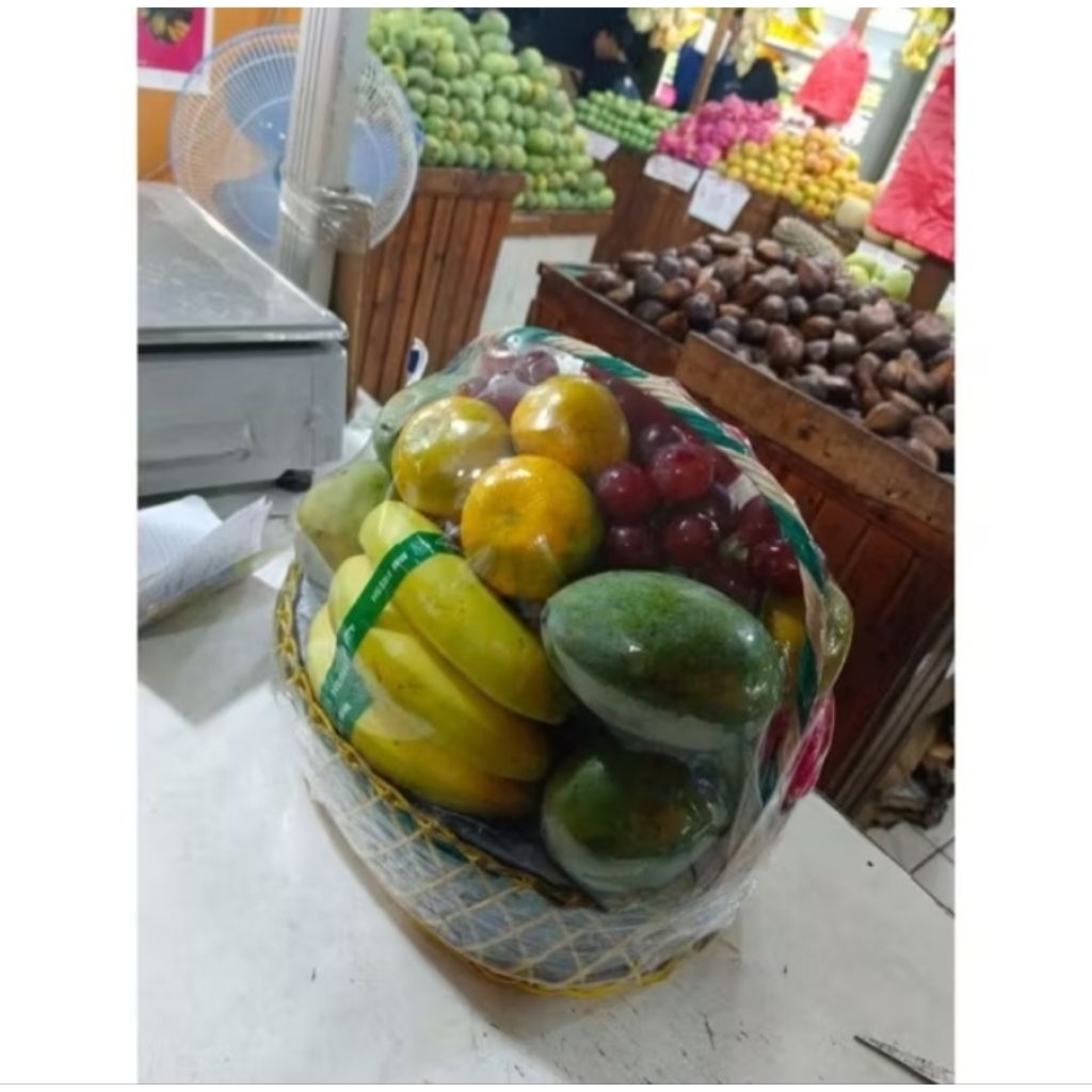 

BINGKISAN BUAH BUAHAN SEGAR UNTUK HANTARAN