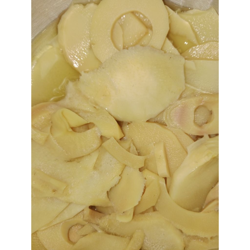 

REBUNG BAMBU ASLI BANTEN 500 GRAM