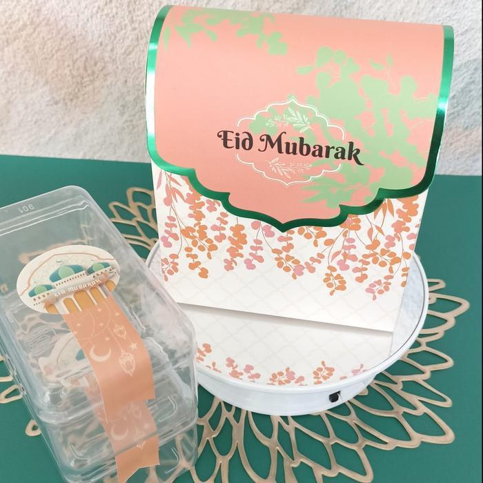 

Box Hampers Lebaran isi 2 Toples Persegi Panjang 350 gr ukuran 15x7x14 cm