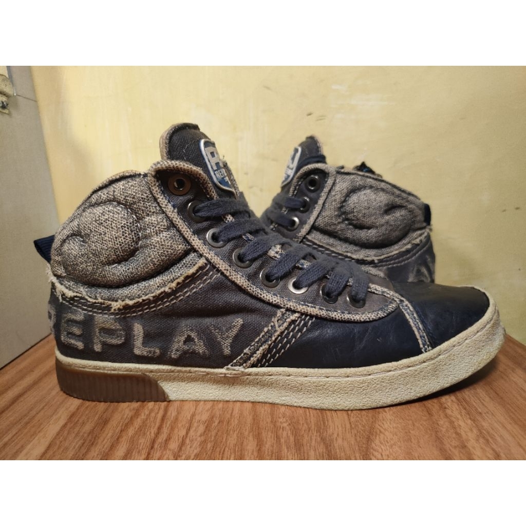 SEPATU REPLAY SECOND SIZE 41