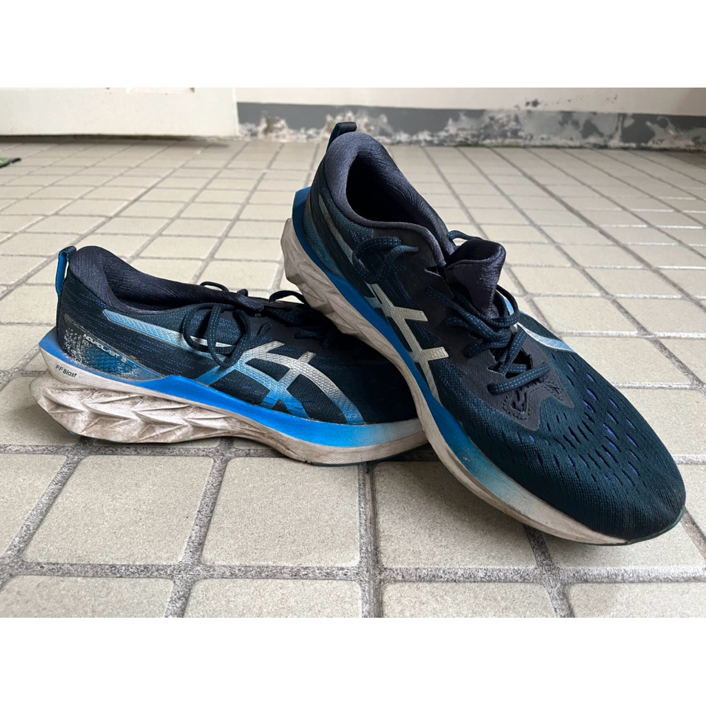 asics novablast 2