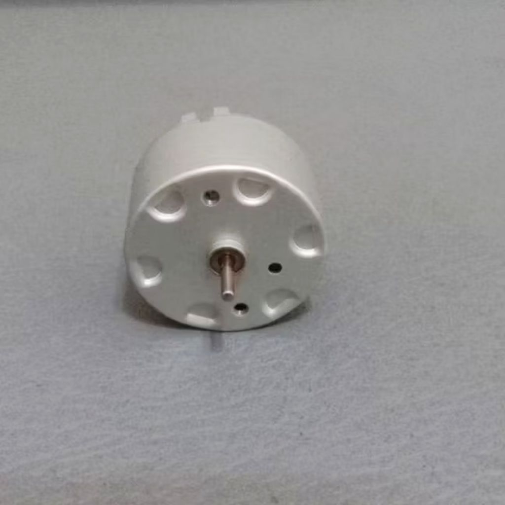 kondisi baru tapi mati DC MOTOR DINAMO DC 5V / 7V DC MODEL : RK-500CA DINAMO DC GENERATOR LED