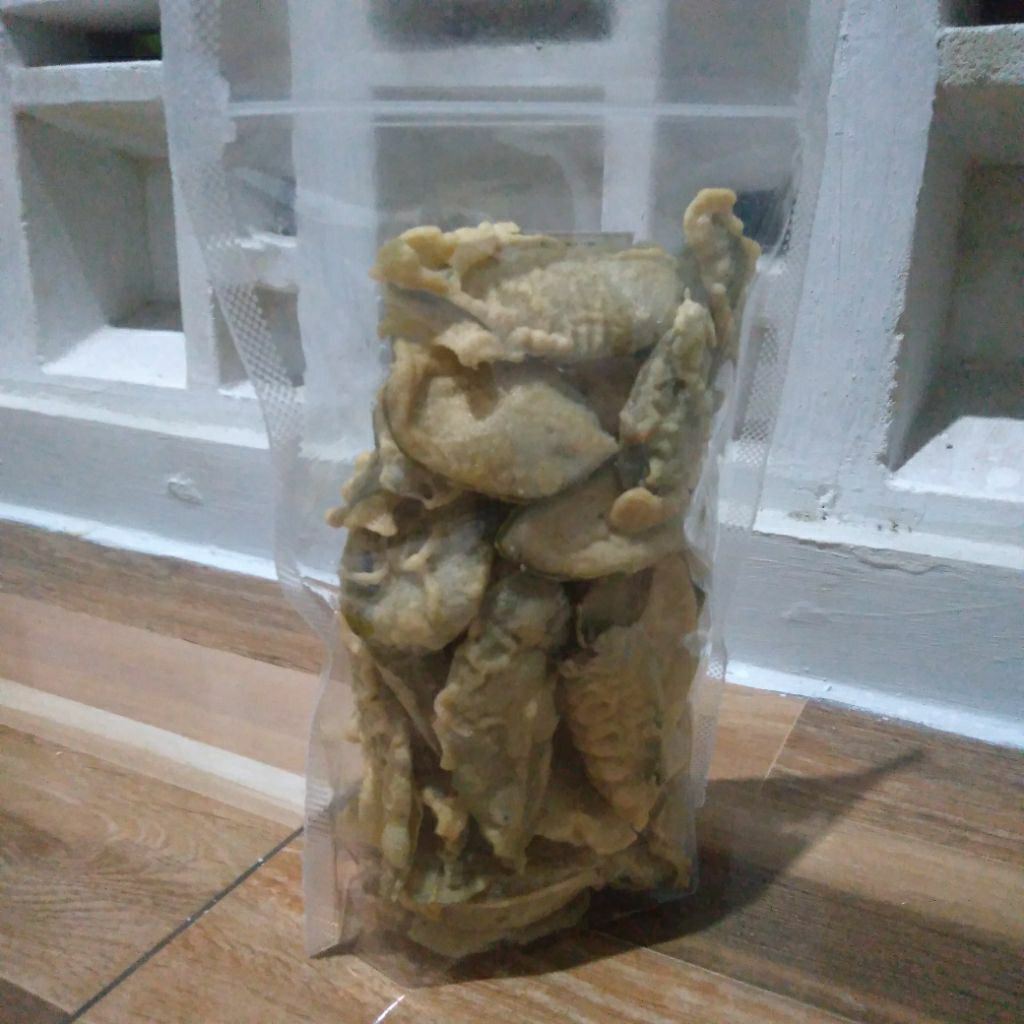 

kripik daun mangrove bakau makanan langka