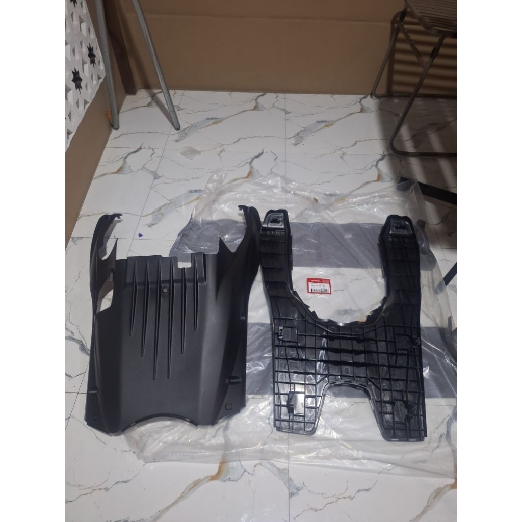 Cover step Floor Under lantai pijakan atas dan dek kolong bawah Honda beat karbu original ahm honda 
