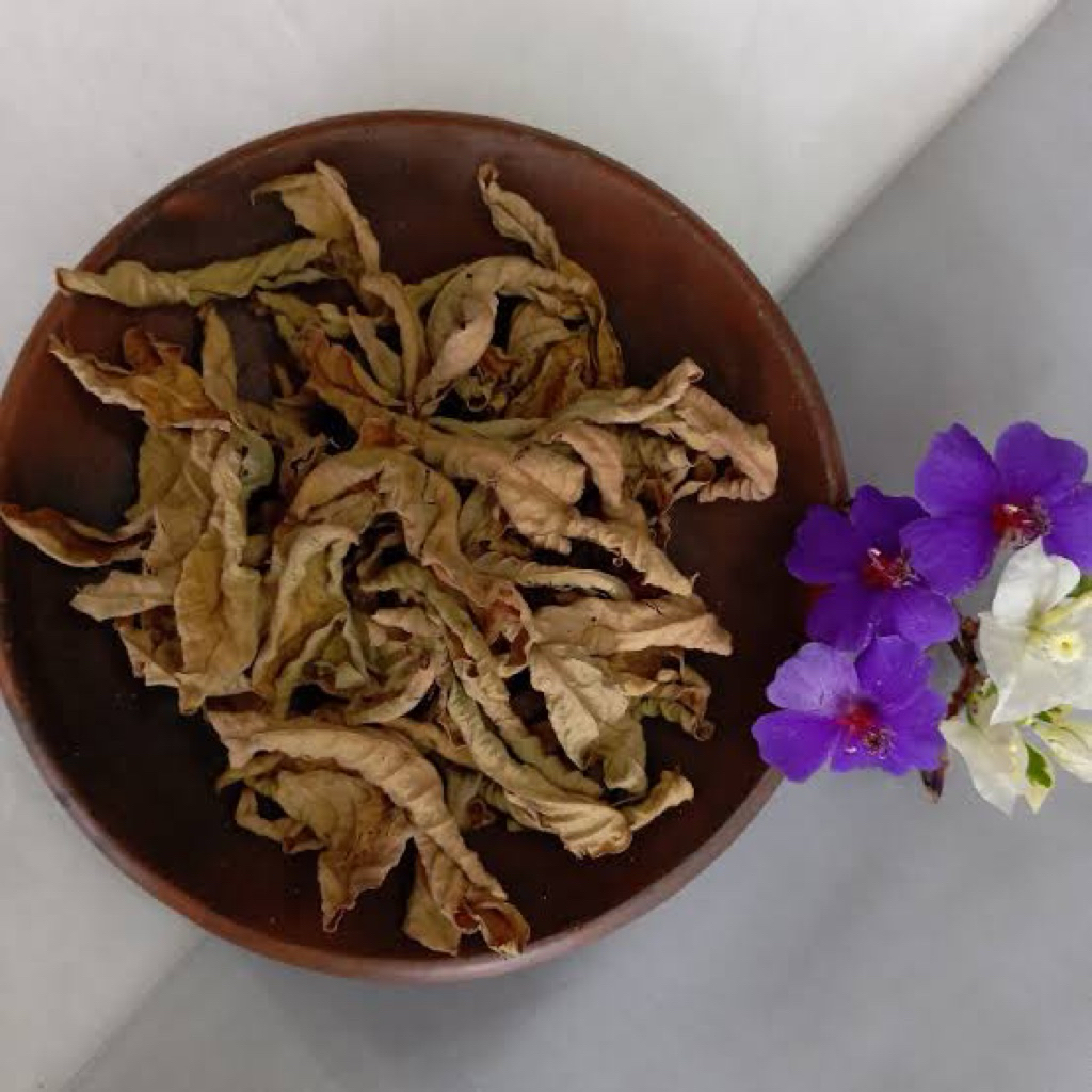 

Simplisia daun belimbing wuluh