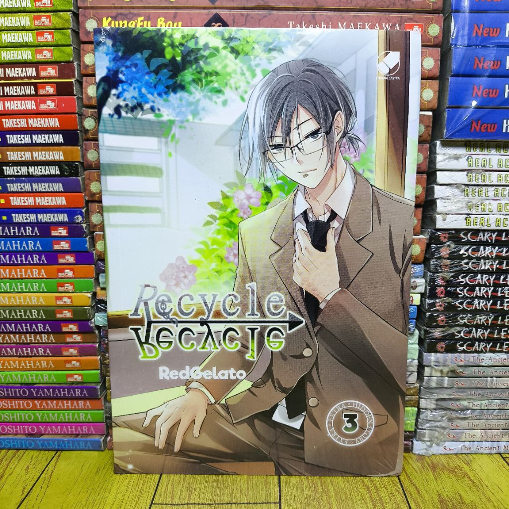 Komik Webtoon Recycle volume 3 karya RedGelato