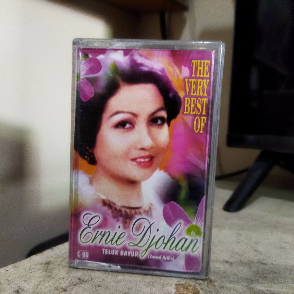 kaset ernie djohan the very best of ernie djohan
