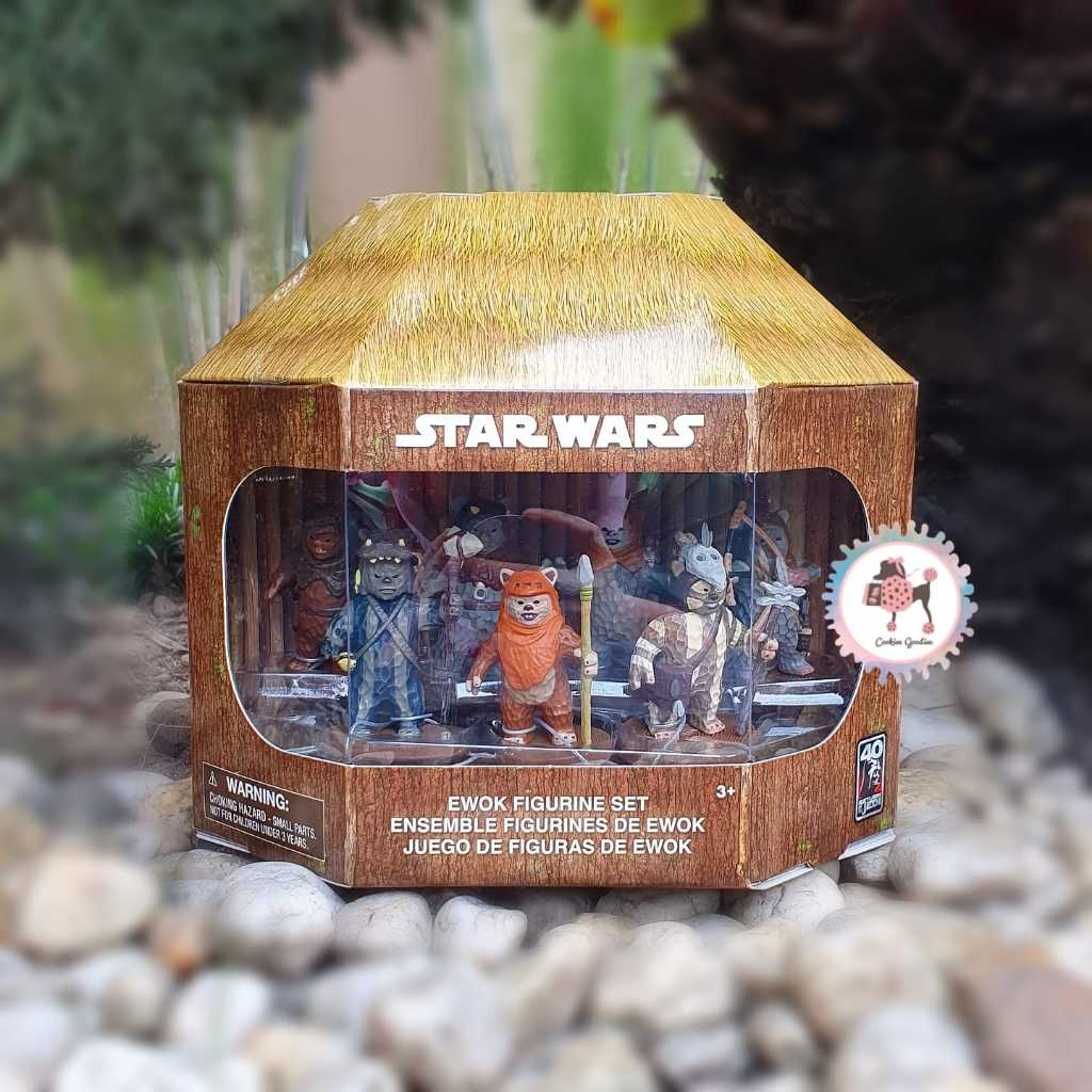 Star Wars Return of the Jedi Ewok 40th Anniversary Deluxe Figurine Playset