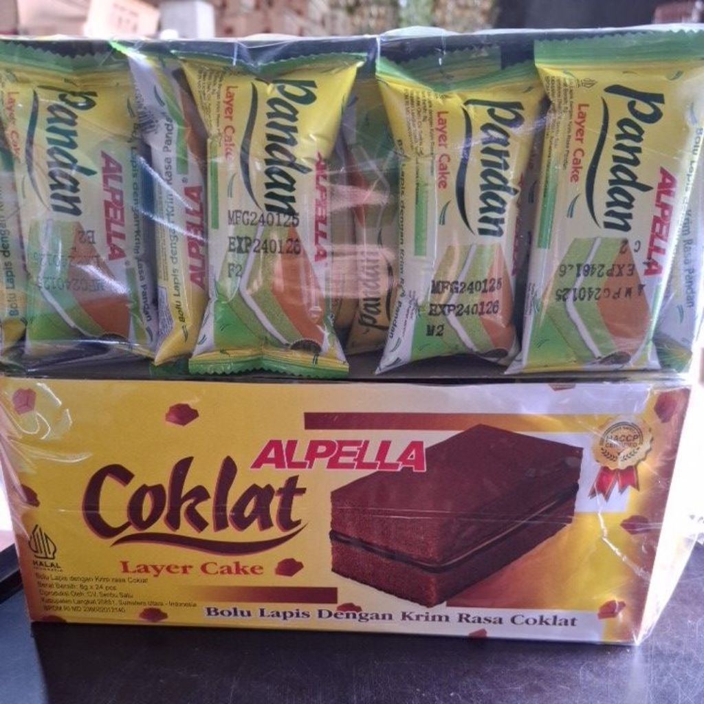 

Alpella Layer Cake pandan // 24 pcs // box