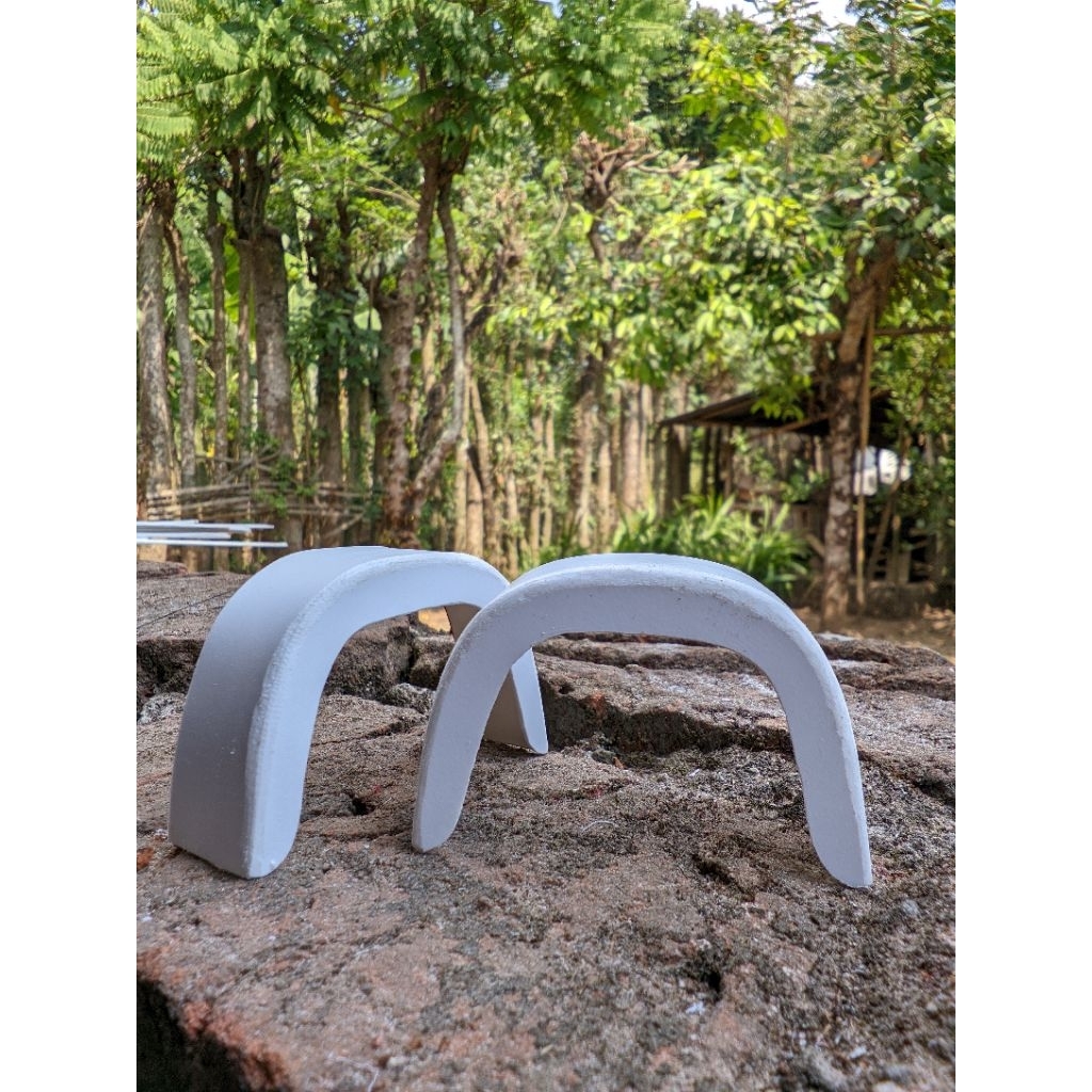 Slebor miniatur truk plastik mbois