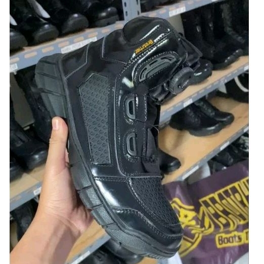 sepatu PDH tali putar Fitgo lantas kilap